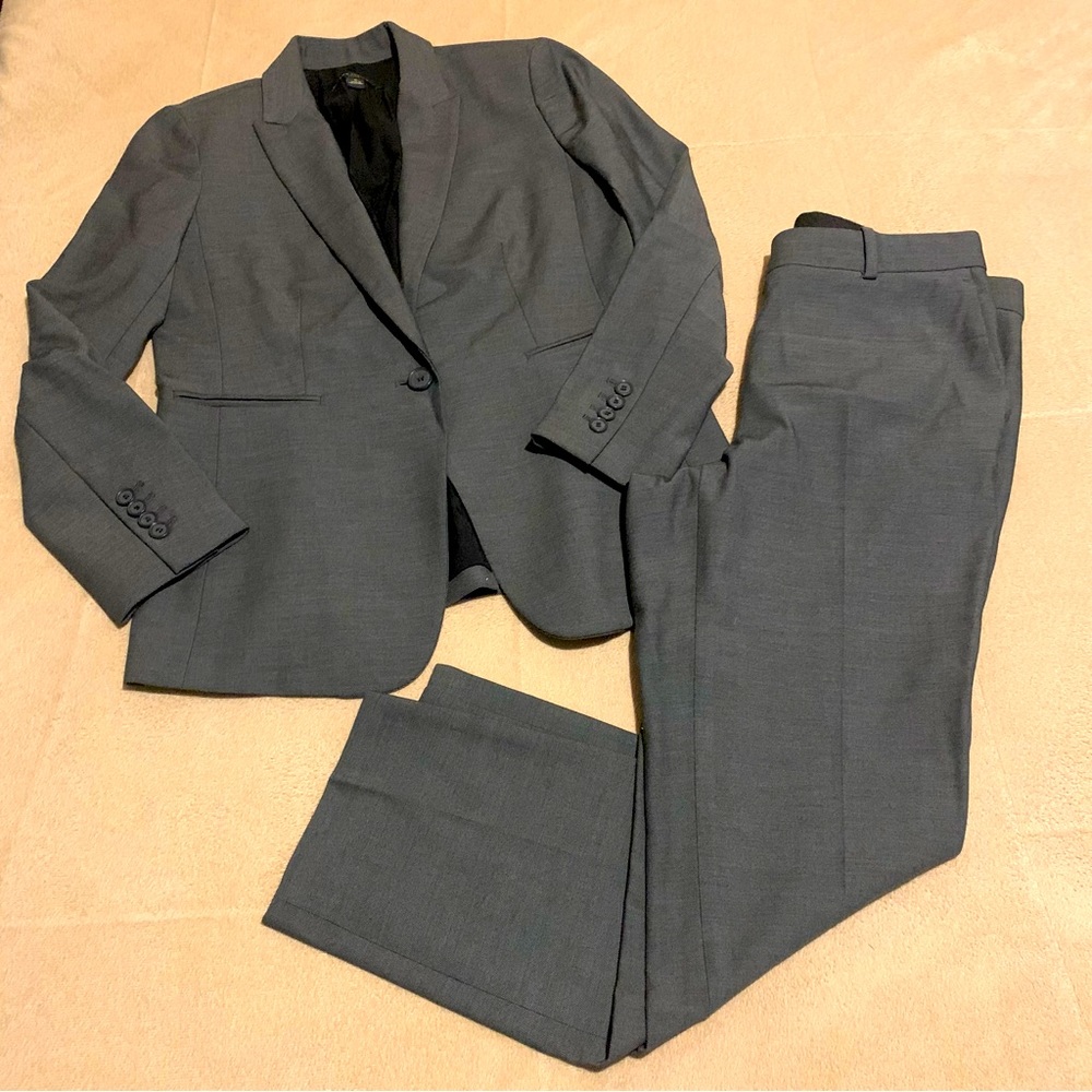 Ann Taylor Women's Gray Blazer and Pants Suit
